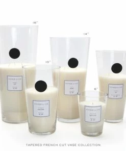 VOYAGE ET CIE LAVENDER CANDLE (Available In 2 Sizes)