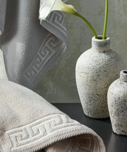 Adelphi Towels Collection By Matouk Sheeting