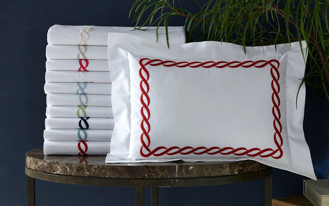 Sheeting Classic Chain Bedding Collection By Matouk Sheeting Classic Chain Bedding Collection By Matouk