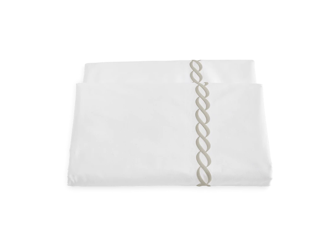 Sheeting Classic Chain Bedding Collection By Matouk Sheeting Classic Chain Bedding Collection By Matouk