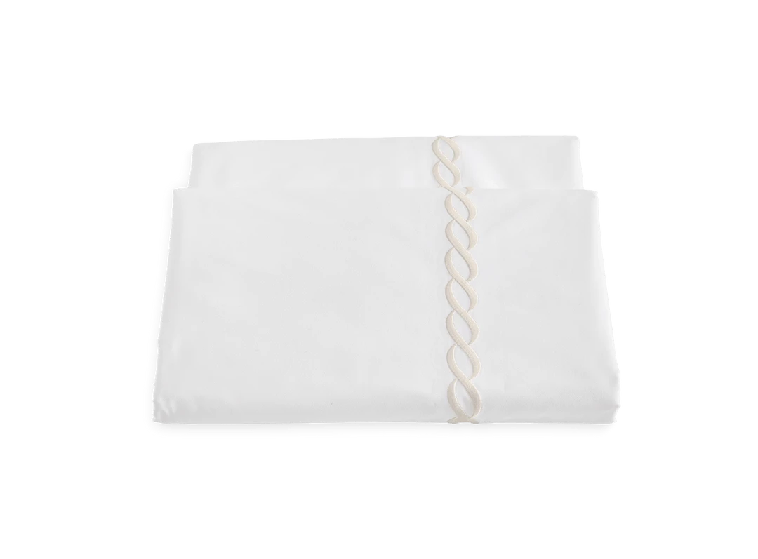 Sheeting Classic Chain Bedding Collection By Matouk Sheeting Classic Chain Bedding Collection By Matouk