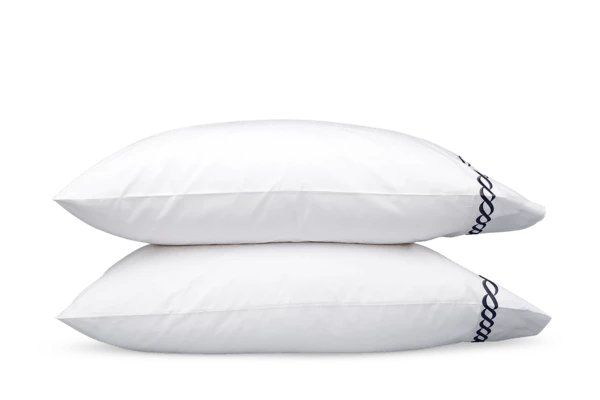 Sheeting Classic Chain Bedding Collection By Matouk Sheeting Classic Chain Bedding Collection By Matouk