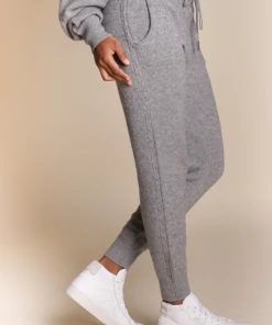 Needle&Pine Cashmere Jogger Pants (Available In 3 Colors) 8 Needle&Pine Cashmere Jogger Pants (Available In 3 Colors)