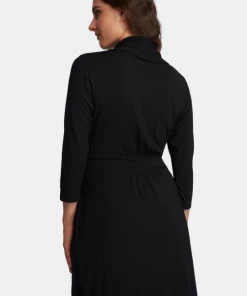 Fleurt Intimates Iconic Short Robe