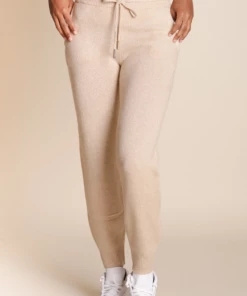 Needle&Pine Cashmere Jogger Pants (Available In 3 Colors) 3 Needle&Pine Cashmere Jogger Pants (Available In 3 Colors)