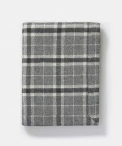 Throw Aberdeen Collection By Alicia Adams